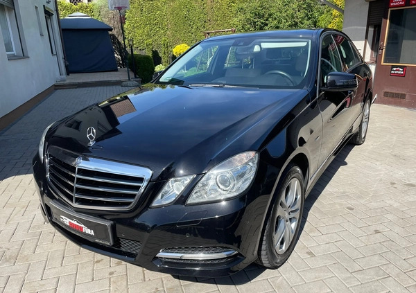 Mercedes-Benz Klasa E cena 52000 przebieg: 237000, rok produkcji 2011 z Jarocin małe 436